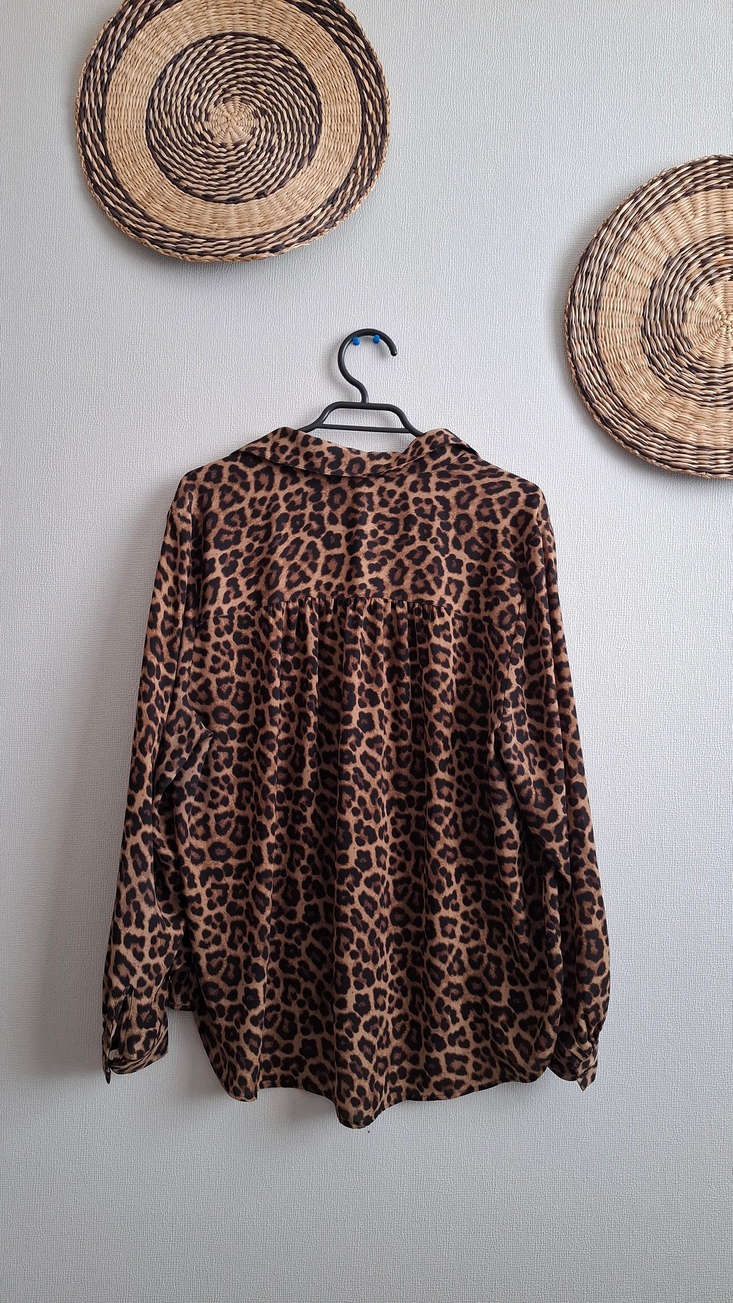 BLUSA ANIMAL PRINT ♻️