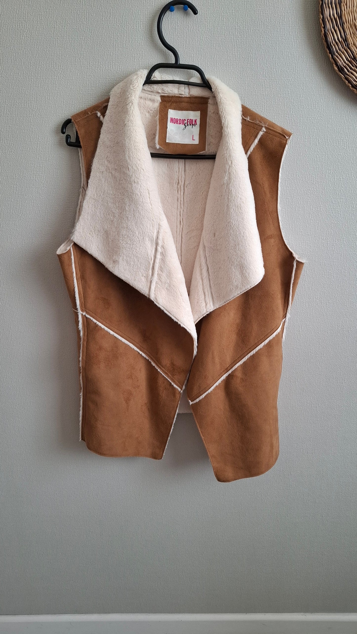 CHAQUETA SIN MANGAS♻️