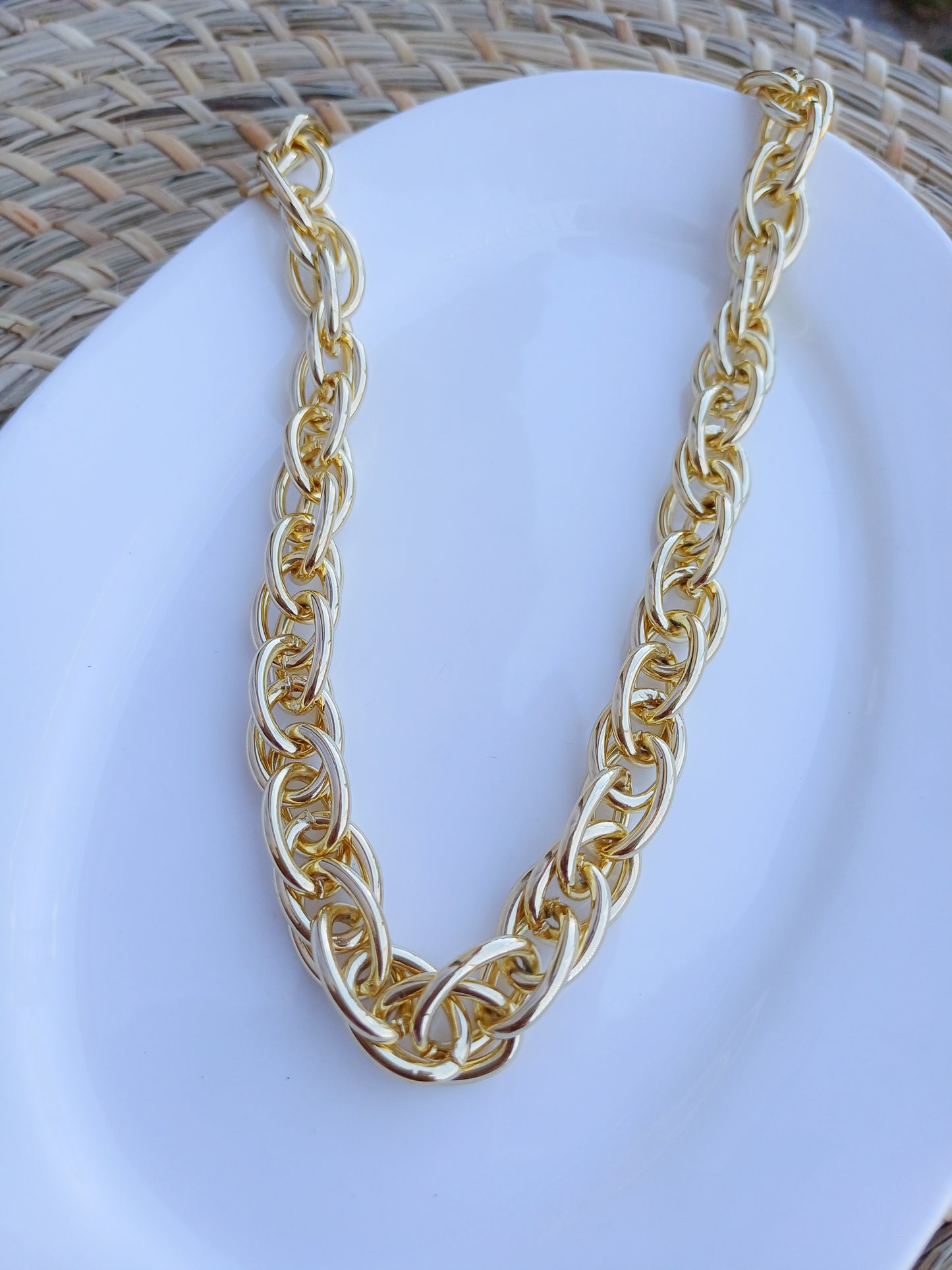 COLLAR BUZIOS