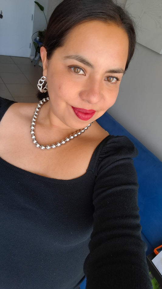 COLLAR BALINES plateado