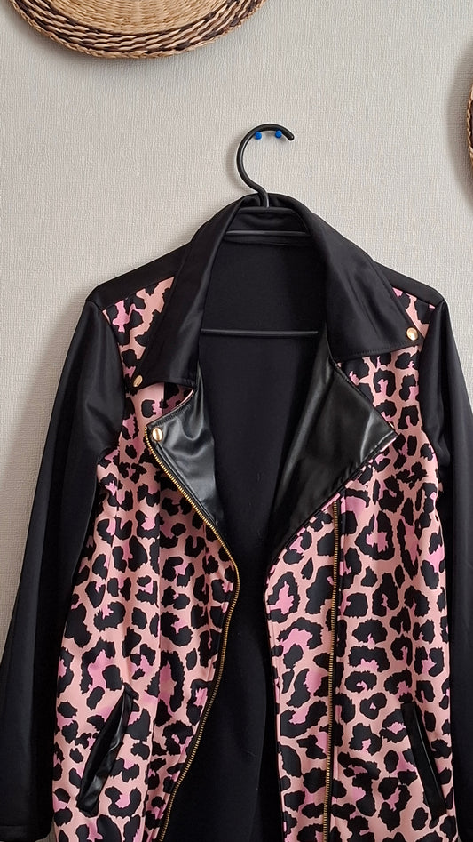 CHAQUETA ANIMAL PRINT ROSA♻️