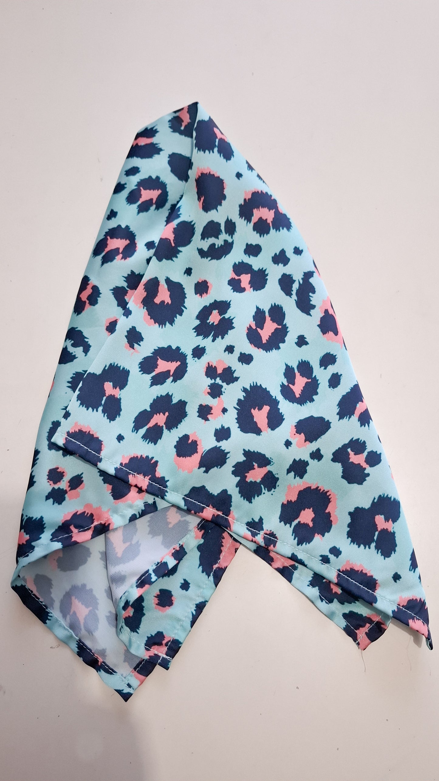PAÑUELO PRINT CELESTE