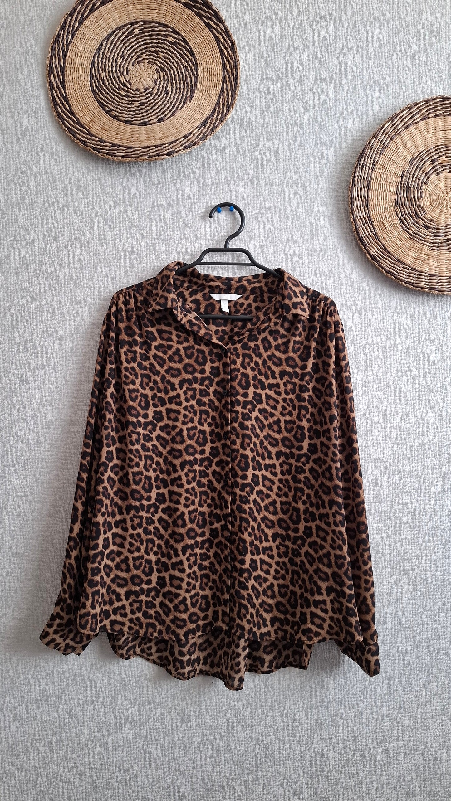 BLUSA ANIMAL PRINT ♻️