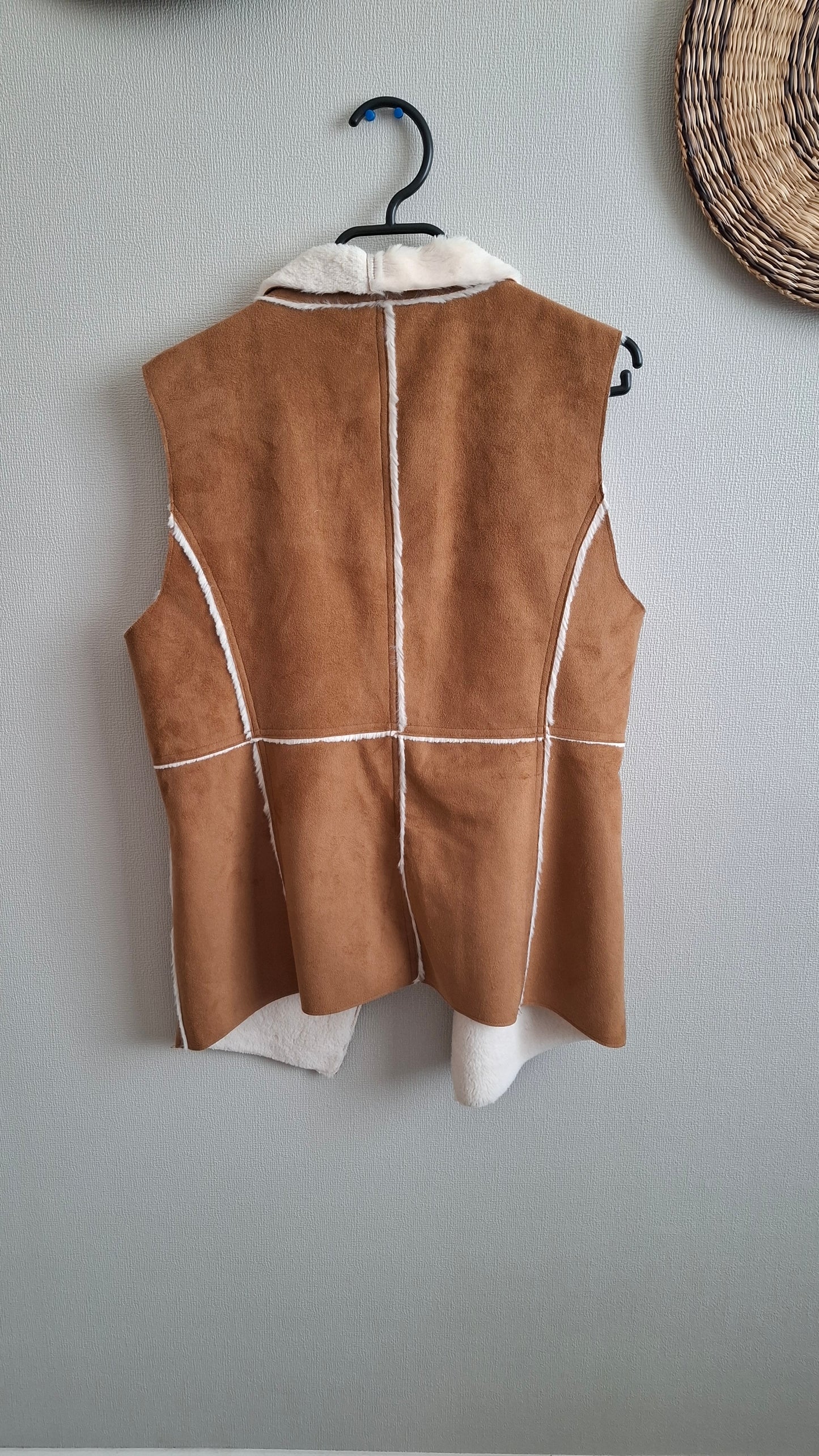 CHAQUETA SIN MANGAS♻️