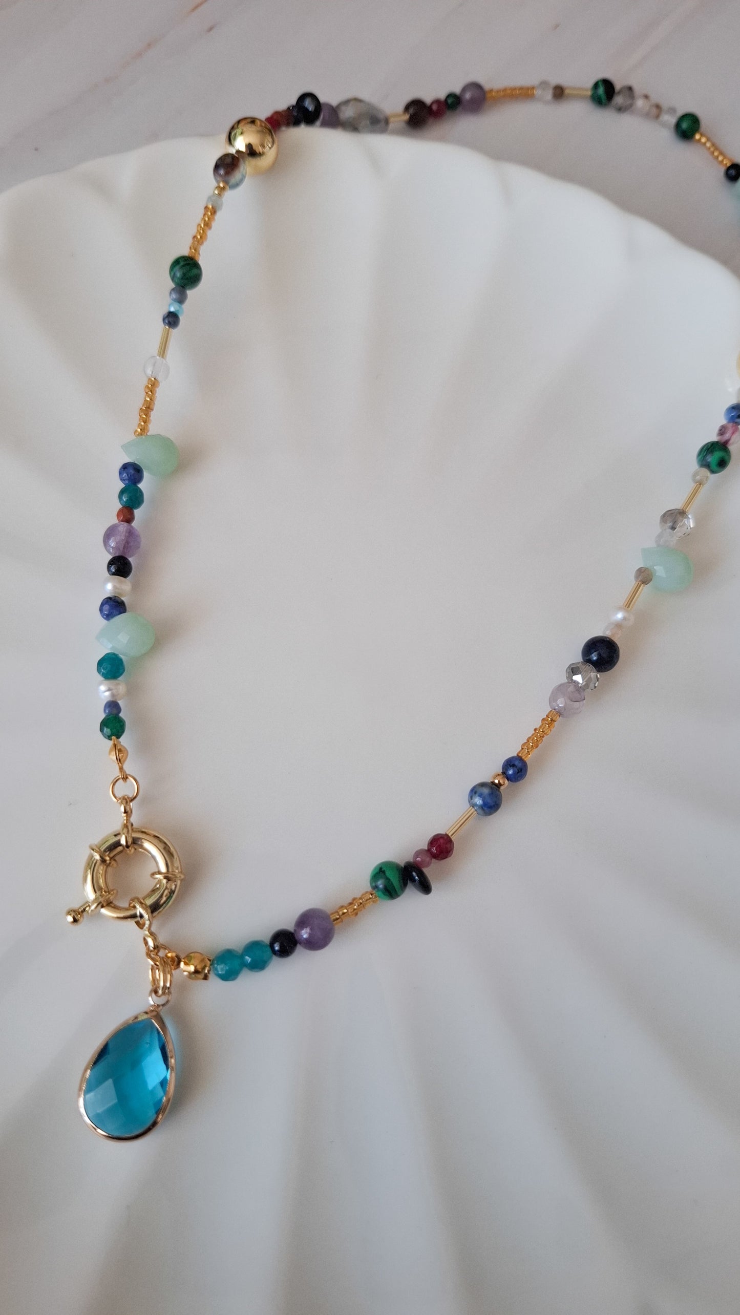 COLLAR AURA