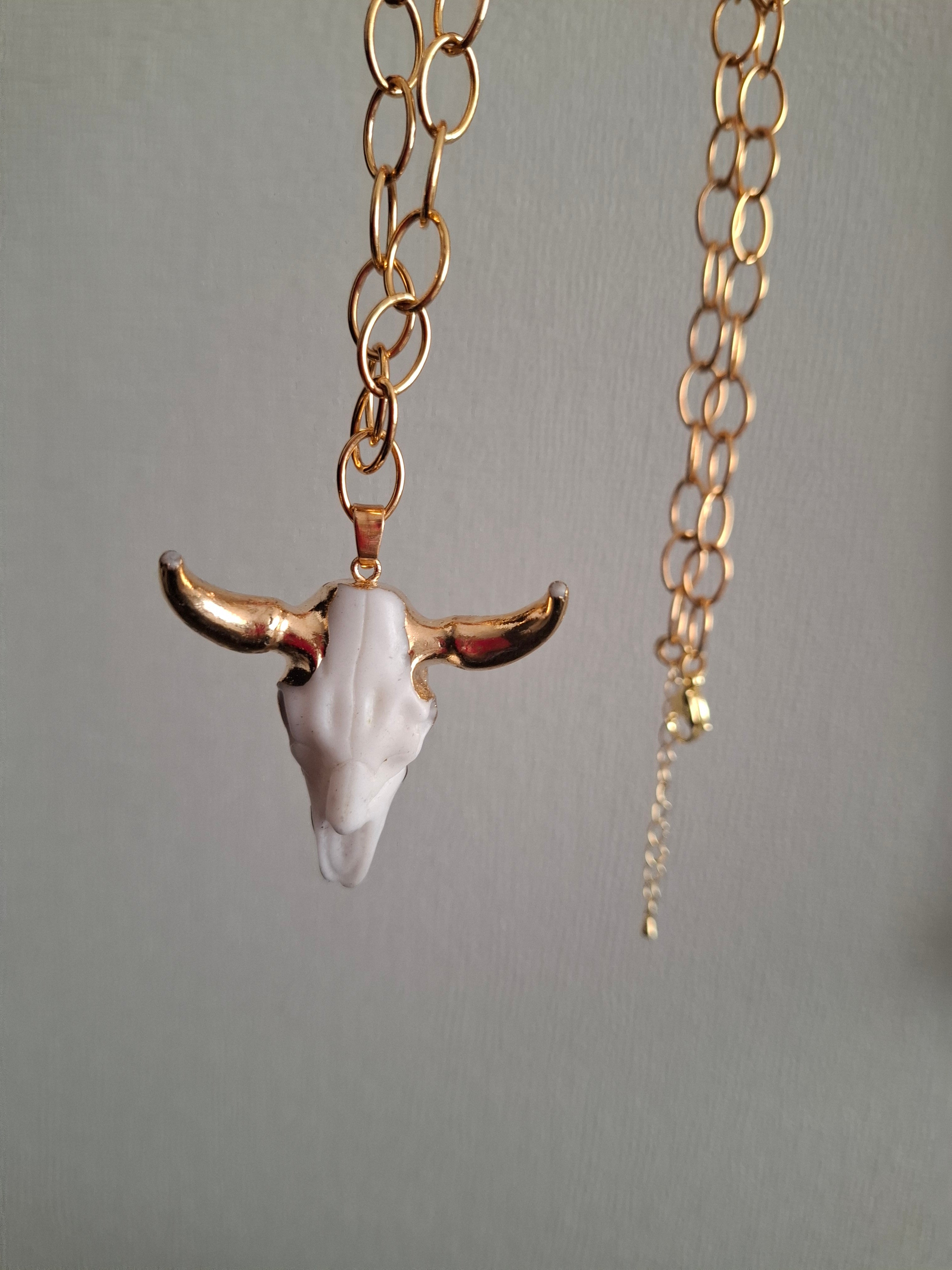 MAXI COLLAR CALAVERA DE TORO