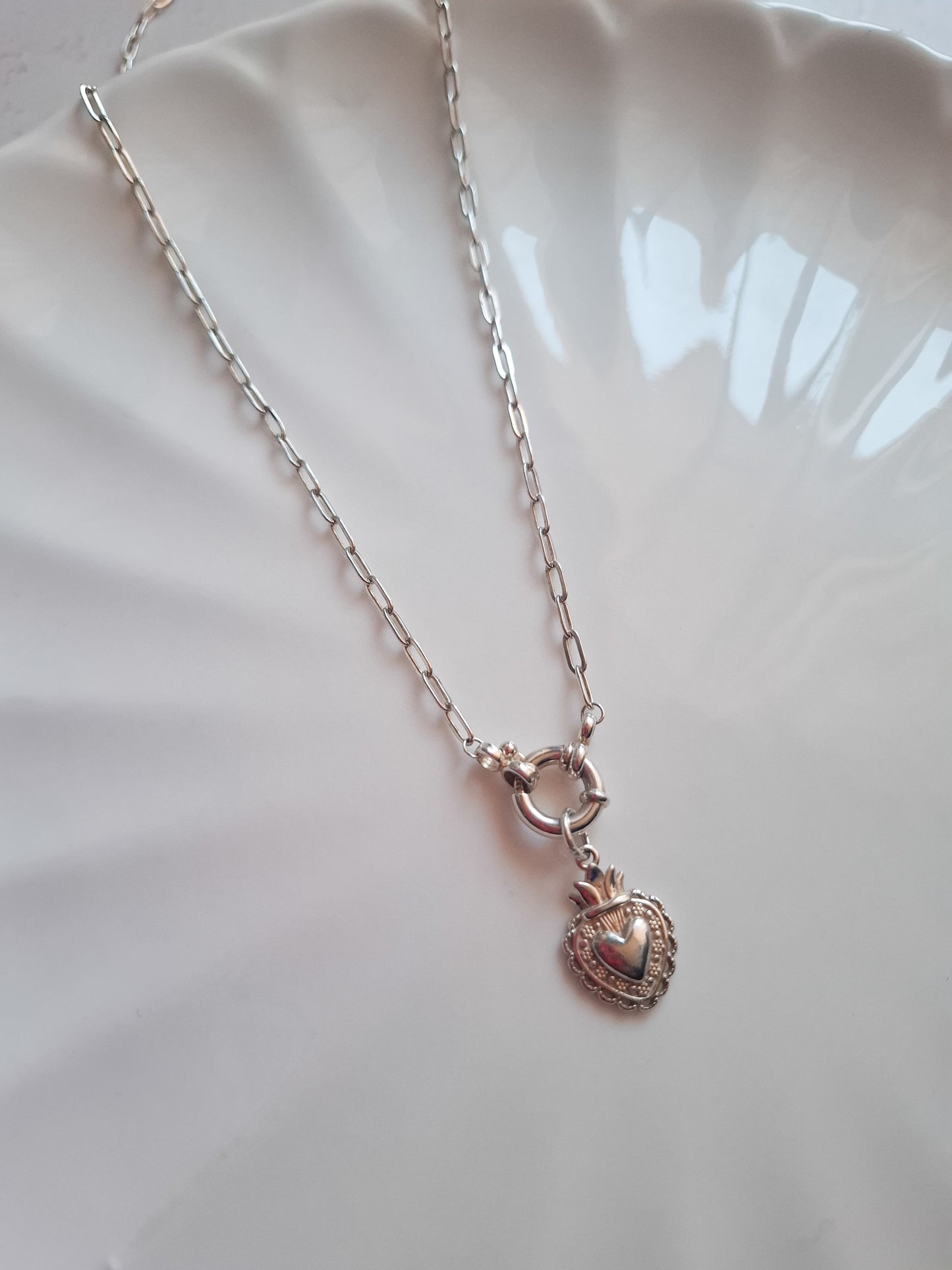 COLLAR SAGRADO CORAZON